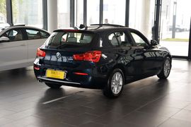 2016款宝马118i都市设计套装