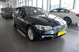 2016款宝马118i都市设计套装