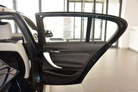 2016款宝马118i都市设计套装