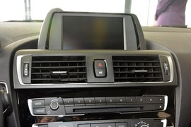 2016款宝马118i都市设计套装