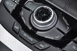 奥迪A5敞篷版车展实拍