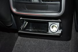 2016款保时捷Macan