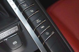 2016款保时捷Macan