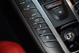 2016款保时捷Macan