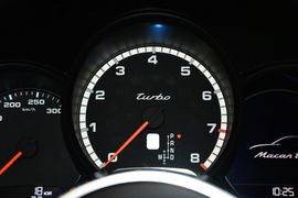 2016款保时捷Macan