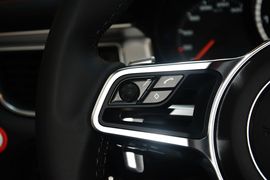 2016款保时捷Macan