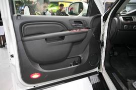 凯迪拉克凯雷德混动车展实拍