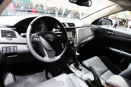 铃木Kizashi凯泽西车展实拍