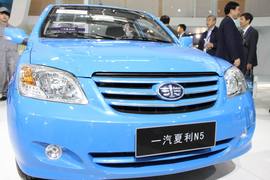 夏利N5车展实拍