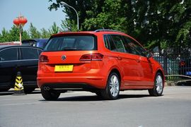 2016款大众高尔夫嘉旅280TSI自动旗舰型