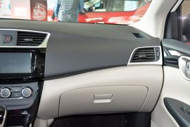 2016款日产轩逸1.6XV
