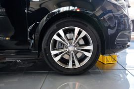 2016款奔驰V260L尊贵加长版