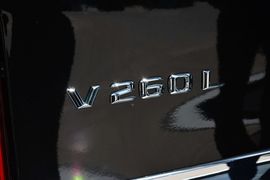 2016款奔驰V260L尊贵加长版