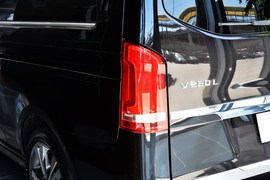 2016款奔驰V260L尊贵加长版