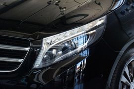 2016款奔驰V260L尊贵加长版