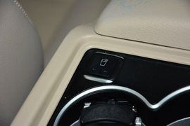 2016款奔驰V260L尊贵加长版