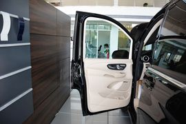 2016款奔驰V260L尊贵加长版