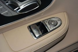 2016款奔驰V260L尊贵加长版
