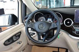 2016款奔驰V260L尊贵加长版