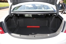 2016款别克君越混合动力30H豪华型