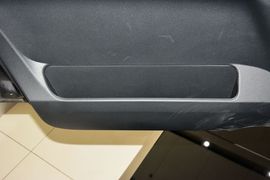 2016款三菱帕杰罗3.0L自动尊贵版