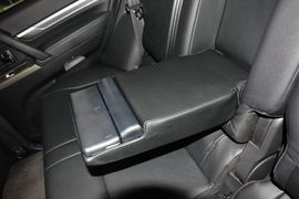 2016款三菱帕杰罗3.0L自动尊贵版