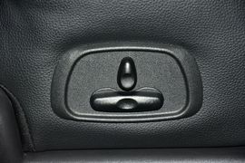 2016款三菱帕杰罗3.0L自动尊贵版