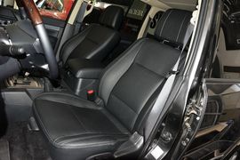 2016款三菱帕杰罗3.0L自动尊贵版