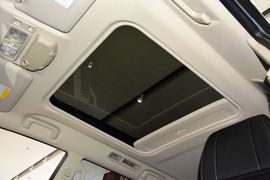 2016款三菱帕杰罗3.0L自动尊贵版