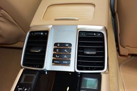 2016款保时捷Panamera