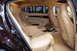 2016款保时捷Panamera