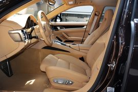 2016款保时捷Panamera