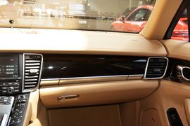 2016款保时捷Panamera