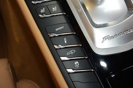 2016款保时捷Panamera