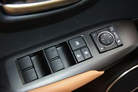 2016款雷克萨斯NX200