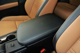 2016款雷克萨斯NX200