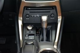 2016款雷克萨斯NX200