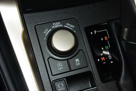 2016款雷克萨斯NX200