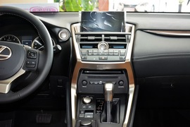 2016款雷克萨斯NX200