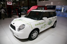 力帆320电动车车展实拍