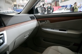 力帆620CVT车展实拍