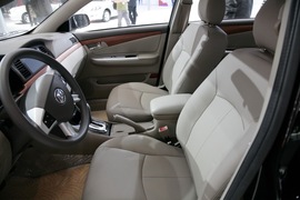 力帆620CVT车展实拍