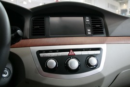 力帆620CVT车展实拍