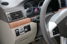 力帆620CVT车展实拍