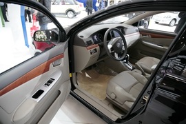 力帆620CVT车展实拍