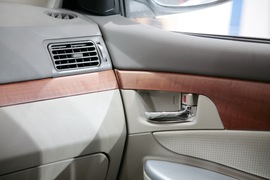 力帆620电动车车展实拍