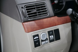 力帆620电动车车展实拍