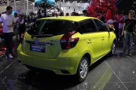 2016款丰田全新YARiS