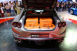   法拉利GTC4 Lusso北京车展实拍