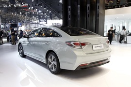 现代索纳塔混动